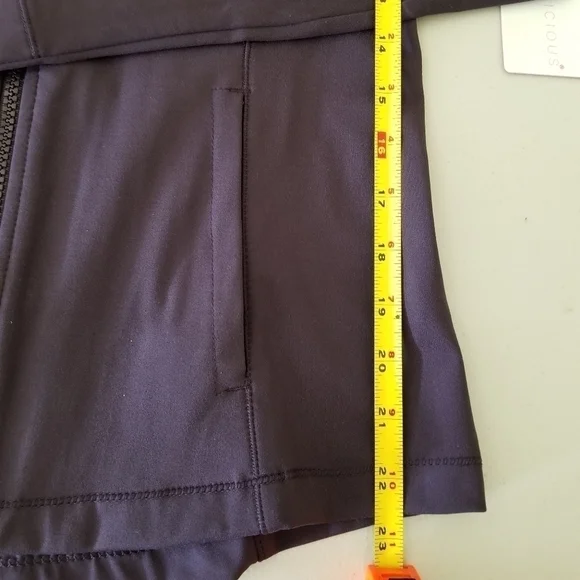 Yogalicious Athletic Jacket with hood - Picture 7 of 7